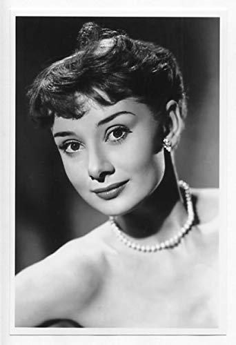 Amazon.co.jp: 映画女優 オードリー・ヘップバーン 写真/フォト