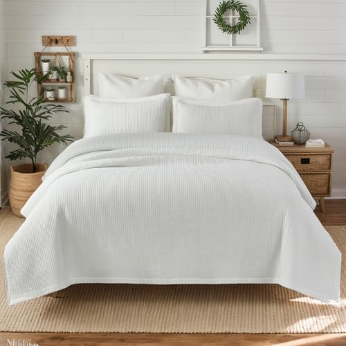 Juego de edredón blanco para renovar el estilo del dormitorio con frescura y elegancia 3