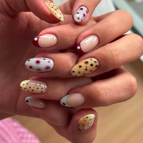 Cream Spots / 24 Piece Set