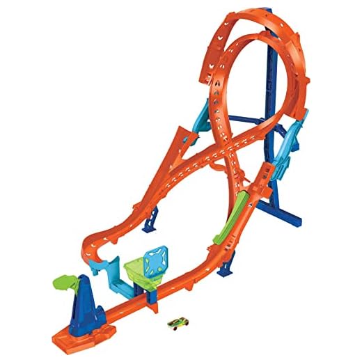 Hot Wheels Toy Car Track Set with Figure-8 Jump & 1:64 Scale Car, 2-Ft Tall Track, Connects to Other Sets