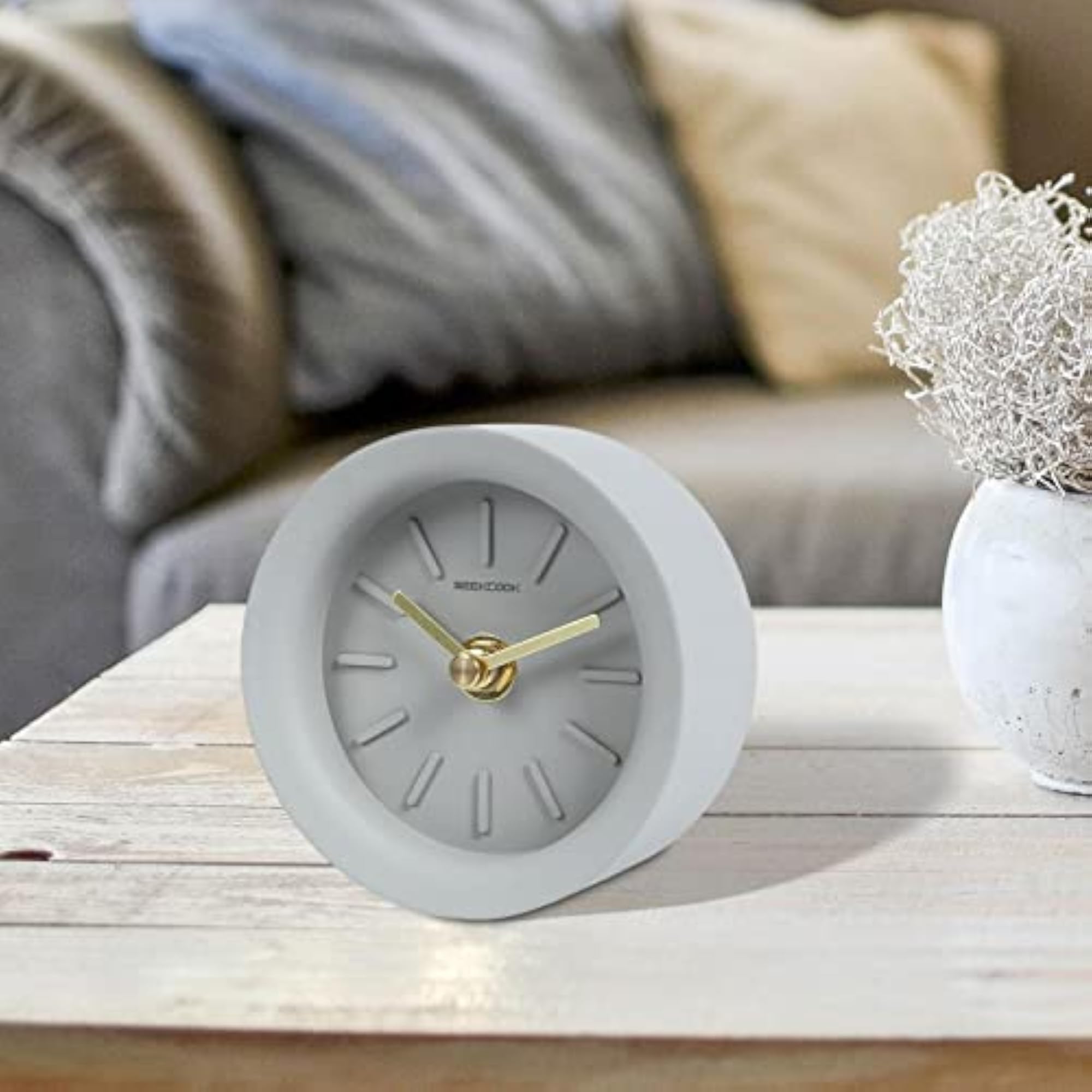 Desk Clock Keeping Accurate Time Bedside Clock