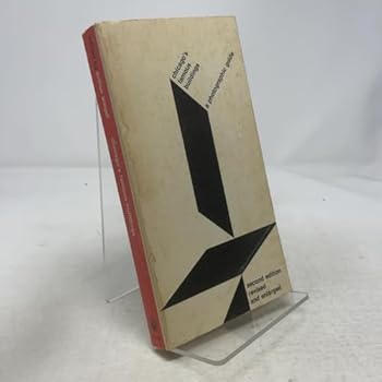 Paperback Chicago's Famous Buildings: a Photographic Guide Book