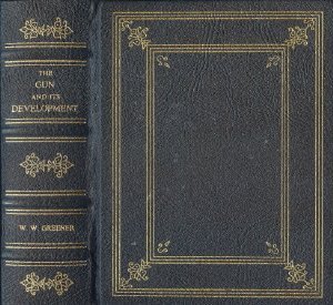 Hardcover Gun & Its Development Book