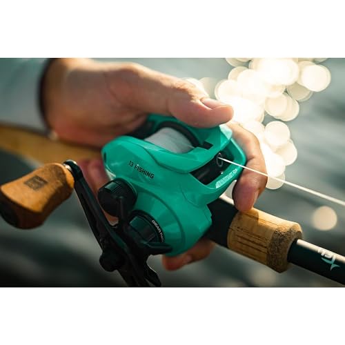 13 FISHING - Modus TX2 carretel Baitcast - 7,3: 1 proporção de engrenagem - recuperação da mão esque