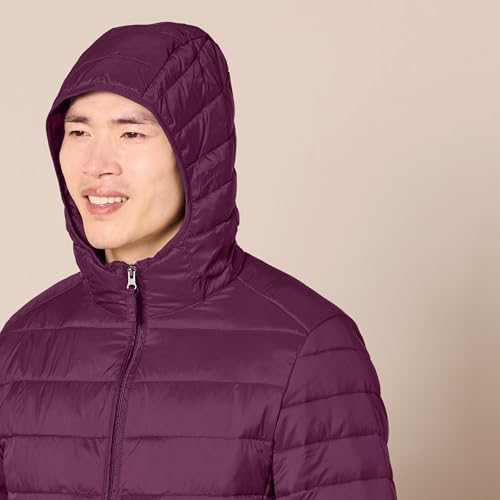 Image of Amazon Essentials Men's Lightweight Water-Resistant Packable Hooded Puffer Jacket