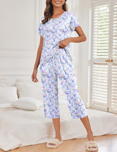 Image of Ekouaer Women's Capri Pajama Sets Print Short Sleeve Sleepwear Top and Capri Pants Soft Loungewear with Pocket