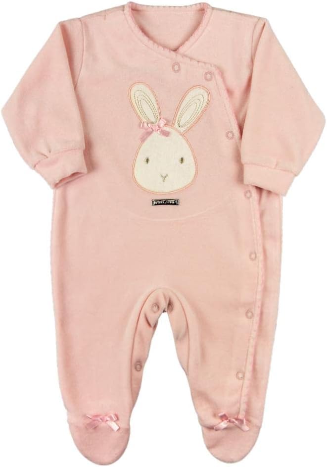 Macacão de Bebê em Plush Rosa com Bordado de Coelhinha e Lacinho em promoção! Veja a oferta e mais achadinhos de Bebês Hoje é o melhor dia para comprar Macacão de Bebê em Plush Rosa com Bordado de Coelhinha e Lacinho com aquele preço maroto! Promoção! Aproveite a oferta!