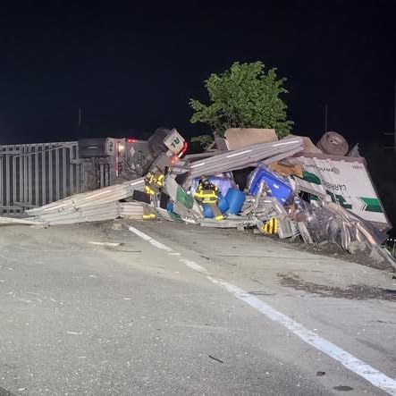 Acid spills onto I-94 after semi truck crash in Ann Arbor