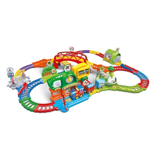 VTech - Tut Tut Bolides Super Circuit Train Éducatif - Circuit Voiture Enfant Électronique avec Adam Train Marchand, 6 Zones Magiques - Cadeau Garçon et Fille de 1 an...