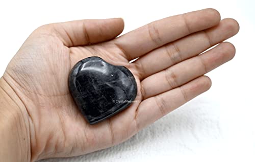 Image of Iolite Crystal Heart Palm Pebbles Stones for Anxiety Stress Relief Massage - AAA Grade Original Healing Gemstone Agate Heart Palm Stone for Yoga Meditation Spiritual