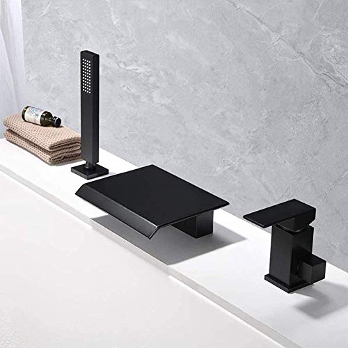 Robinet de baignoire cascade noir pour créer une ambiance spa relaxante à la maison