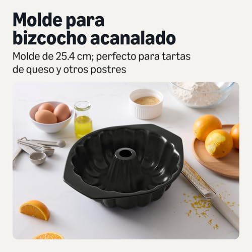 Miniatura 2 de Amazon Basics Molde Bundt Antiadherente, Apto Para Lavavajillas Y Horno, 25,4cm