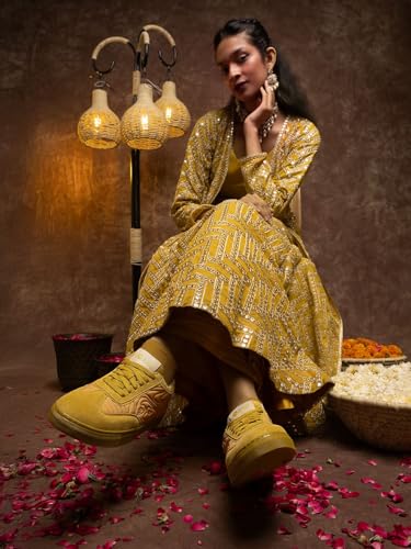 Image of Bacca Bucci Women RANGREZA Ethnic Sneakers for Indian Festive & Ethnic Wear