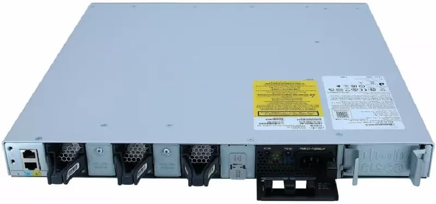 Մանրամասն հետևի մաս view of the Cisco Catalyst C9300L-24P-4X-E switch, highlighting the 24 PoE+ ports and 4 SFP+ uplinks.