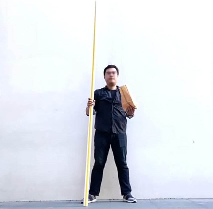 SUMAG Appearing Stick - 2.5M/8.2 ft Magic Tricks Big Straw Appearing from Empty Paper Bag Mentalism Magic Magician Stage Illusions Gimmicks(Yellow)