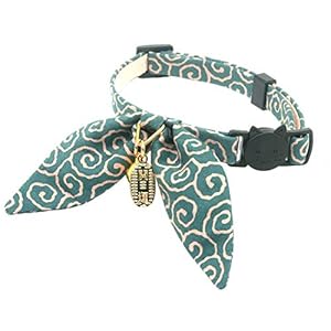 PetSoKoo Hasenohren Katzenhalsband mit Glücksbringer