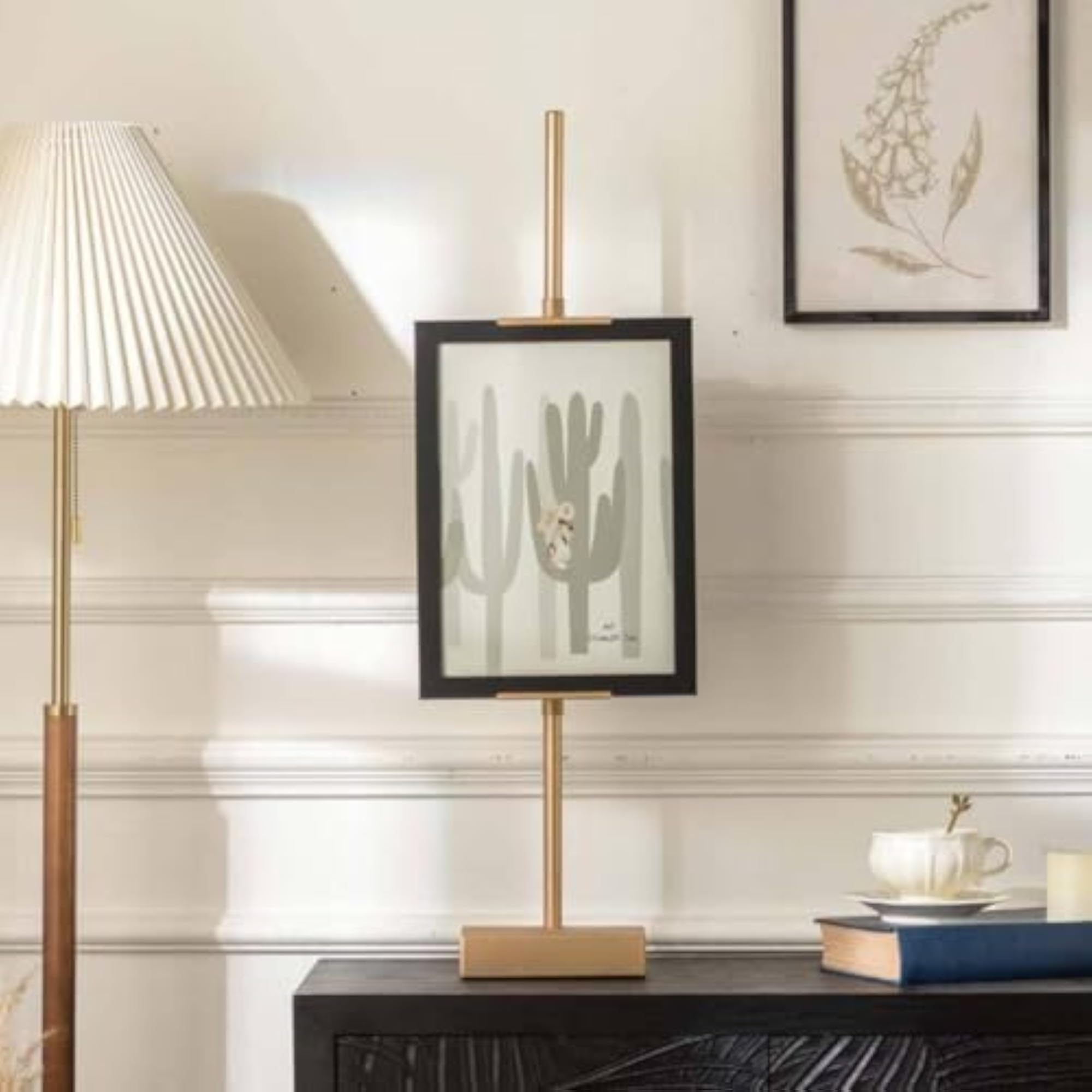 Desktop Photo Display Stand with Rectangular Base