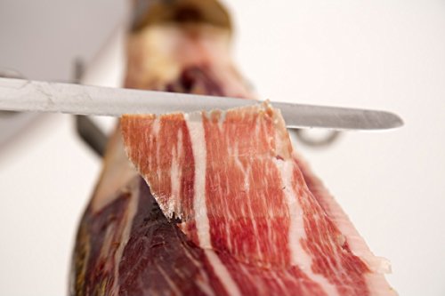 PALETA DE BELLOTA IB. 75% RAZA IBERICA DENOMINACION ORIGEN GUIJUELO 5-5,9 kg. Elaboración artesanal y curación tradicional en secaderos y bodegas naturales entre 36 y 48 meses