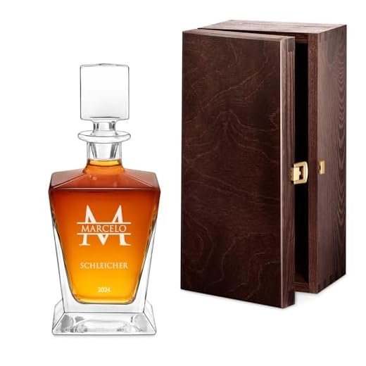 Maverton Whisky Karaffe mit Gravur 800 ml - graviertes Whiskey Dekanter mit Namensgravur für Männer - Whiskyflasche für Whiskyliebhaber - Glaskaraffe für Whiskey - Initiale