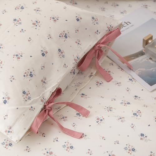 Image of Vintage Floral Comforter Full Size Comforter Set, Aesthetic Botanical Flowers Pattern Lightweight Comforter Set for All Seasons, Farmhouse Cottagecore Bedding Comforter with 2 Bowknot Pillowcases