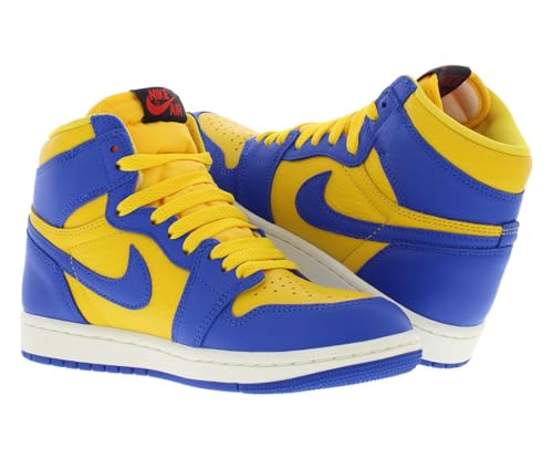 Nike Women's Air Jordan 1 High Sneaker3