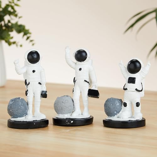 amazon basics 3 pcs Astronaut Statues for Home Decor (Pack of 3, Black & White)