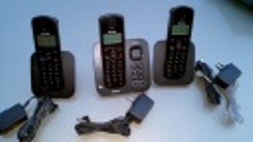 Philips CD1553B/17 DECT Series Tri Expandable Cordless Phones with Digital Answering Machine