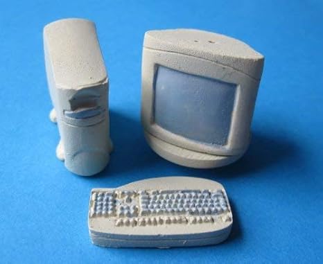 mini computer per bambole