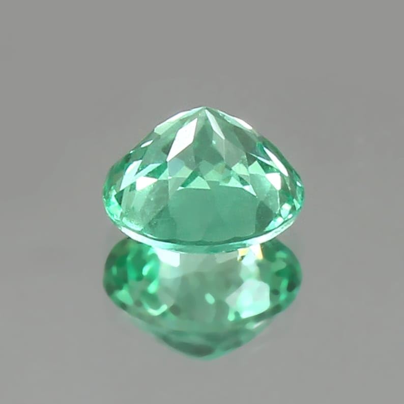 Pierre gemme saphir vert Ceylan 7x7mm pour fabrication bijoux collier DIY - 5