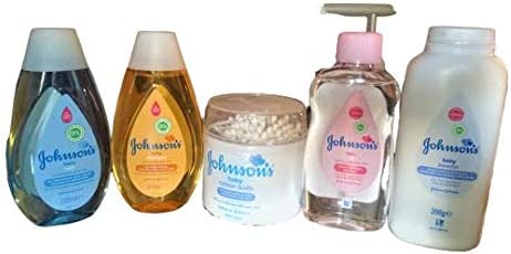 Johnson's Baby Bundle 200ml Johnson's Baby Bath 200ml Baby Shampoo, 200ml Baby Oil, 200g Baby Powder and 200 Baby Cotton Buds