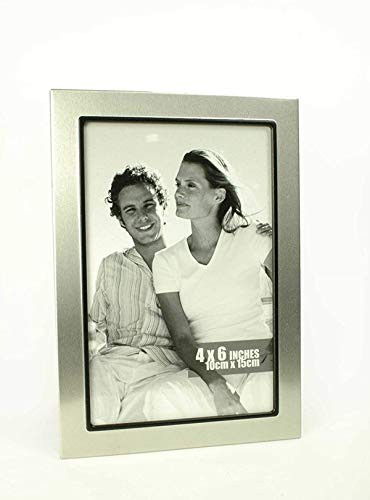 CAPRILO. Set de 2 Marcos de Fotos Decorativos de Metal Plateados. Portarretratos. Portafotos, Regalos Originales de Comunión y Bautizos. Decoración Hogar. Foto 13 x 18 cm. IB 7