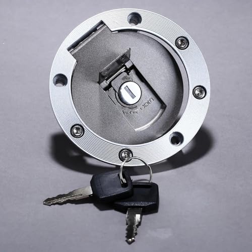 Bouchon de réservoir carburant avec clés pour réparer une fuite d'essence