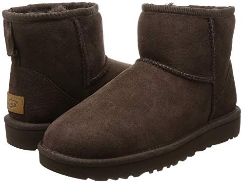 Amazon アグ Ugg Australia Womens Classic Mini Ii ウィメンズ クラシック ミニ 2 レディース ムートンブーツ シープスキン Chocolate チョコレート 1016222 Cho 26 0 Us9 並行輸入品 ブーツ ブーティ