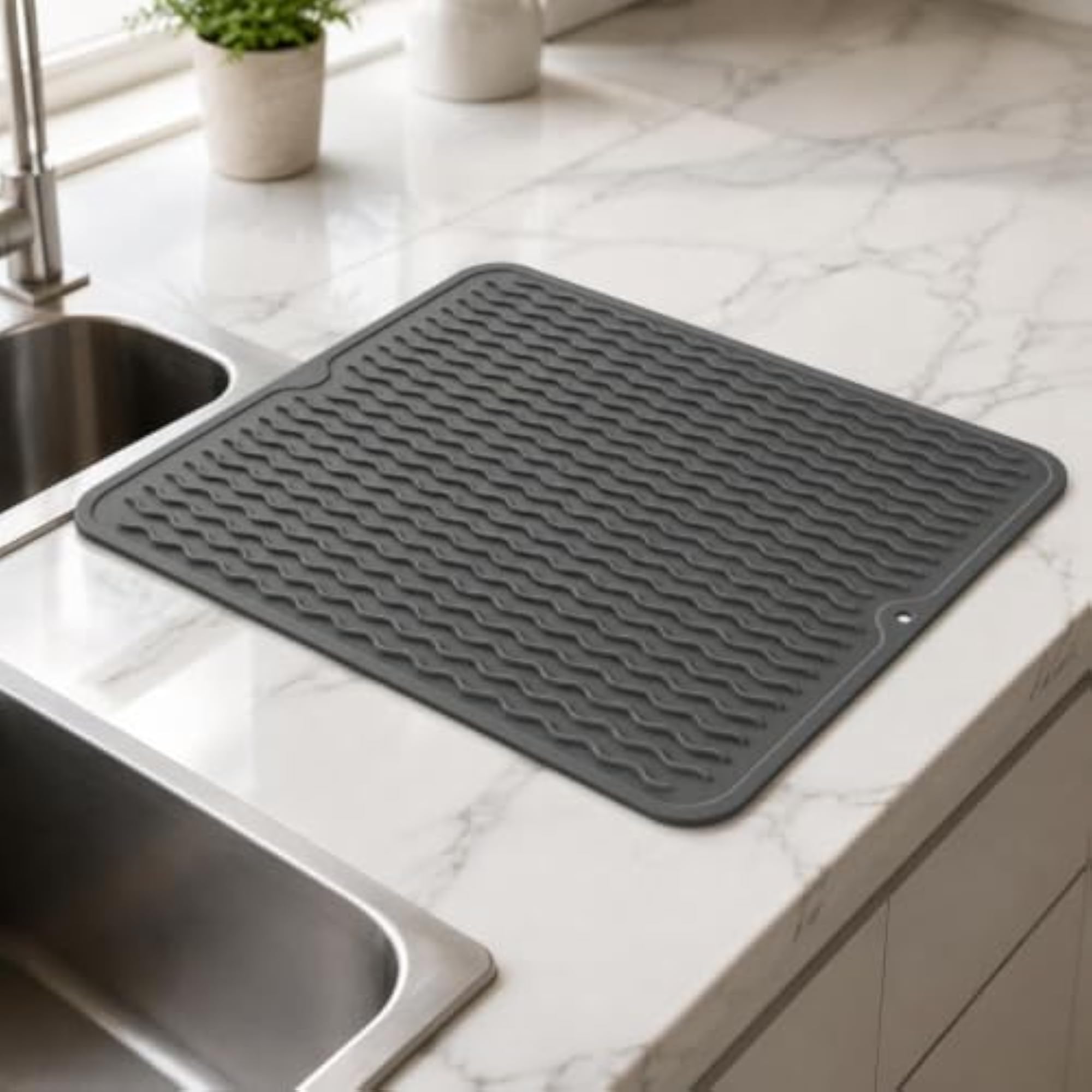 Dish Dehydration Mat with Raised Drainage Edges, Non-Slip Silicone