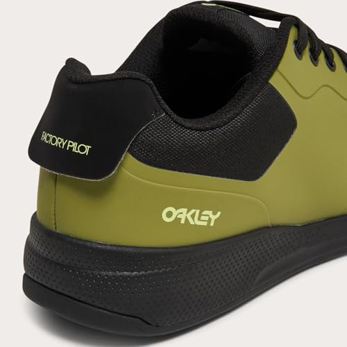 Image of Oakley Men's Drift Recycled Mountain Bike Sneaker