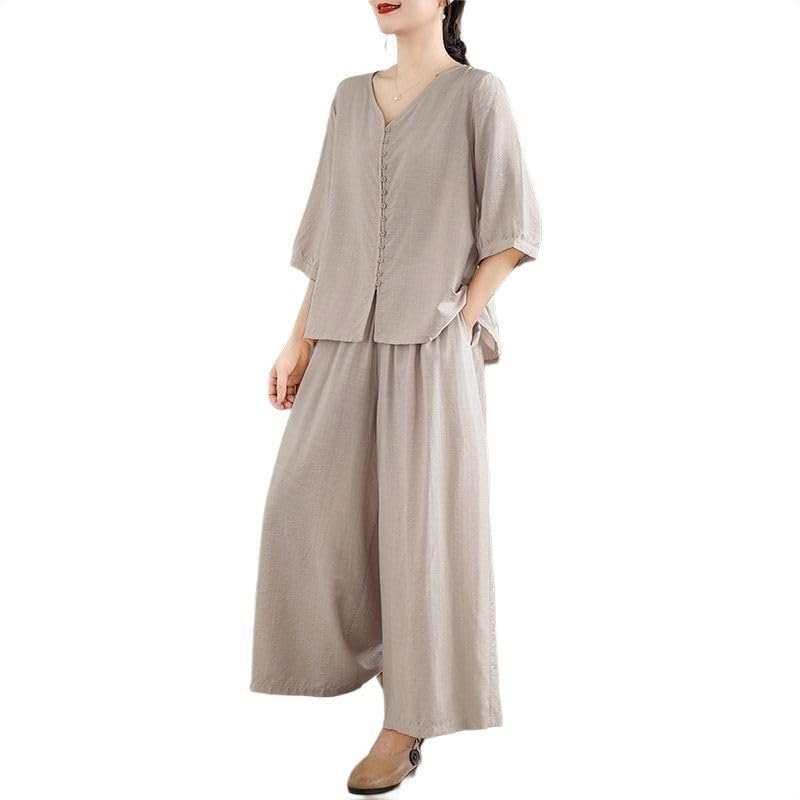 Ensemble lin femme pour flânerie estivale en terrasse de café chic