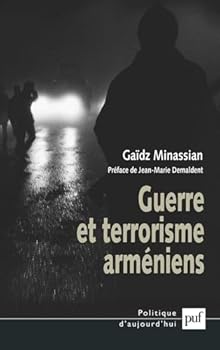 Paperback Guerre et terrorisme arméniens [French] Book