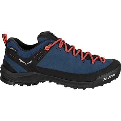 Pratica il tuo sport preferito grazie alle scarpe da trekking SALEWA. Comfort e leggerezza in modo da non doverti preoccupare di prestazioni al massimo
