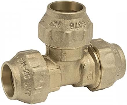 Riegopro TE uguale realizzato in ottone. Utilizzato per unire tubi di irrigazione in polietilene. Disponibile in 20, 25, 32, 40, 50 e 63 mm (40 mm).