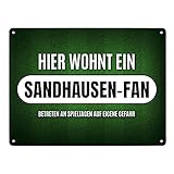 Dank diesem Metallschild wissen deine Gäste, dass es an Spieltagen bei dir rund her geht.