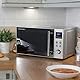 Russell Hobbs RHM2086SS Classic Digitale Mikrowelle aus Edelstahl, 17 Liter, mit 5 Leistungsstufen, 8 Automatik-Kochprogrammen, Blaues LED