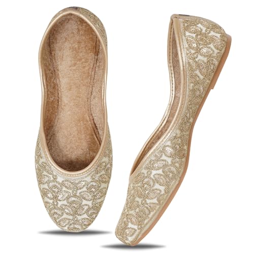Fashion Women Stylish Casual Fancy Embroidered Jutti Bellies Attr...