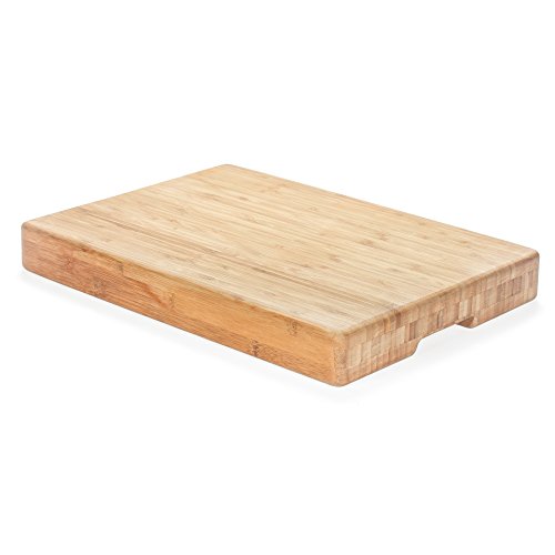 Heim Concept tabla de cortar rectangular de madera de bambú con asas 43.18 cm x 30.48 cm x 5.08 cm miniatura 3