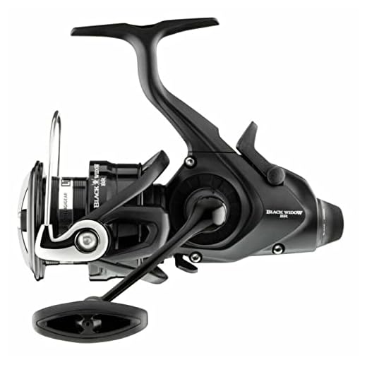DAIWA Black Widow BR LT, 2500, Bite N 'Run Freespool Fishing Reel, Front Drag