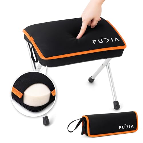 FUDIA クッション入り 折りたたみ椅子 コンパクト【ふかふか座面で長時間快適】ねじらず直感収納 実用新案登録済み 軽量 テーマパーク 運動会 花火大会 行列待ち ケース一体型 日本語説明書付きの商品画像（Amazon）