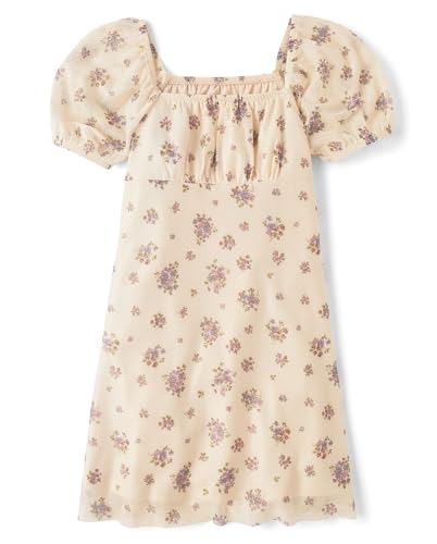 Retro-Inspired Summer Outfits for Girls 5 Ditsy Floral Puff-Sleeve Dress