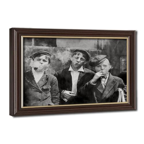Impression sur toile Newsies Boys Lewis Hine 1910 de qualite superieure avec cadre suspendu