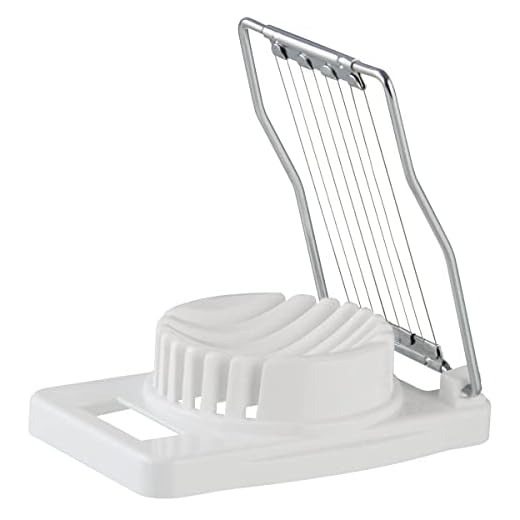 Fackelmann Cortador de Huevos, apto para Huevos Cocidos o Duros, con alambres cortantes de acero inoxidable y estructura en polipropileno blanco, 11x8 cm, 1 ud