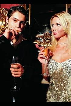 Paperback Les plaisirs du pegging: Une histoire de sexe et de romance par la porte dérobée [French] Book