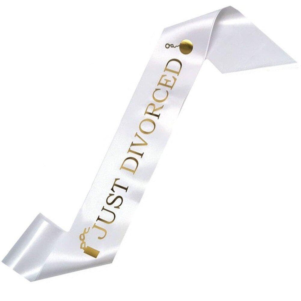 Haowul Just Divorced Sash for Women Happy Divorce Party Sash Decoration Supplies Party Favor Sash